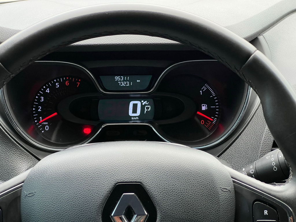 Renault Captur Cinza