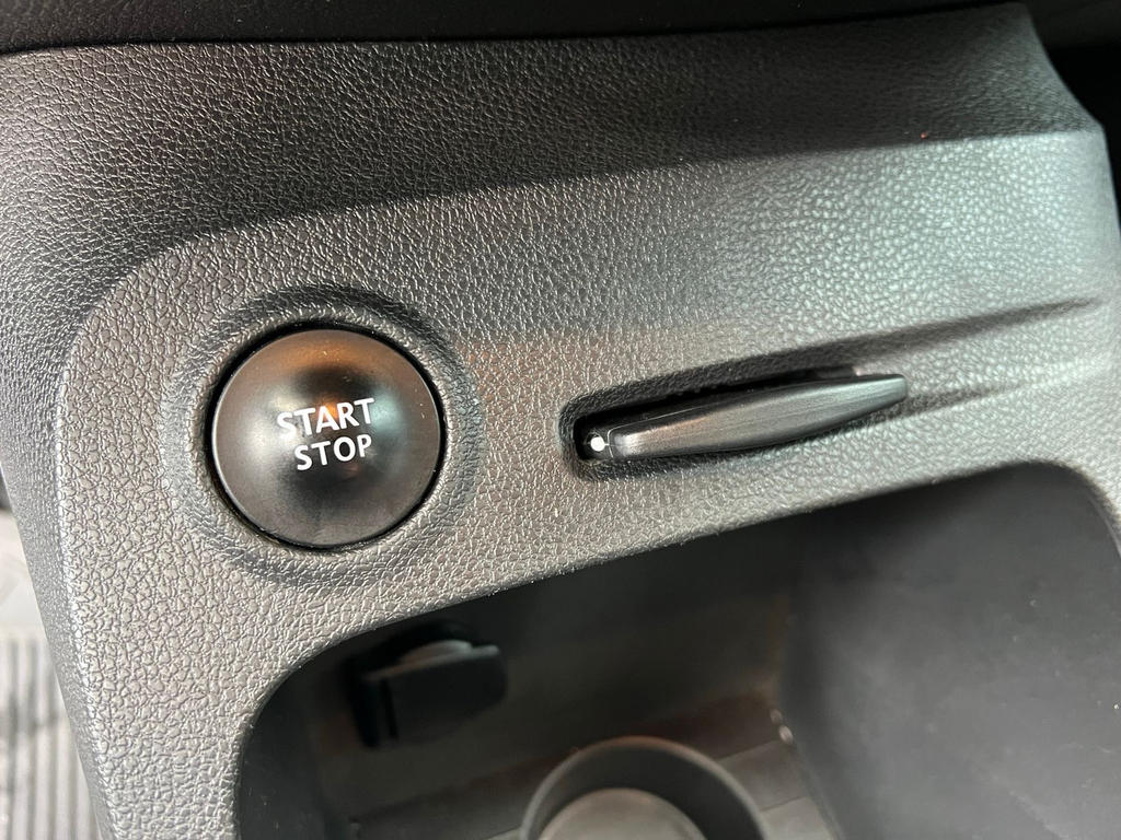Renault Captur Cinza