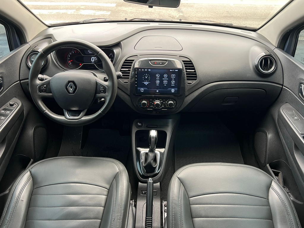 Renault Captur Cinza