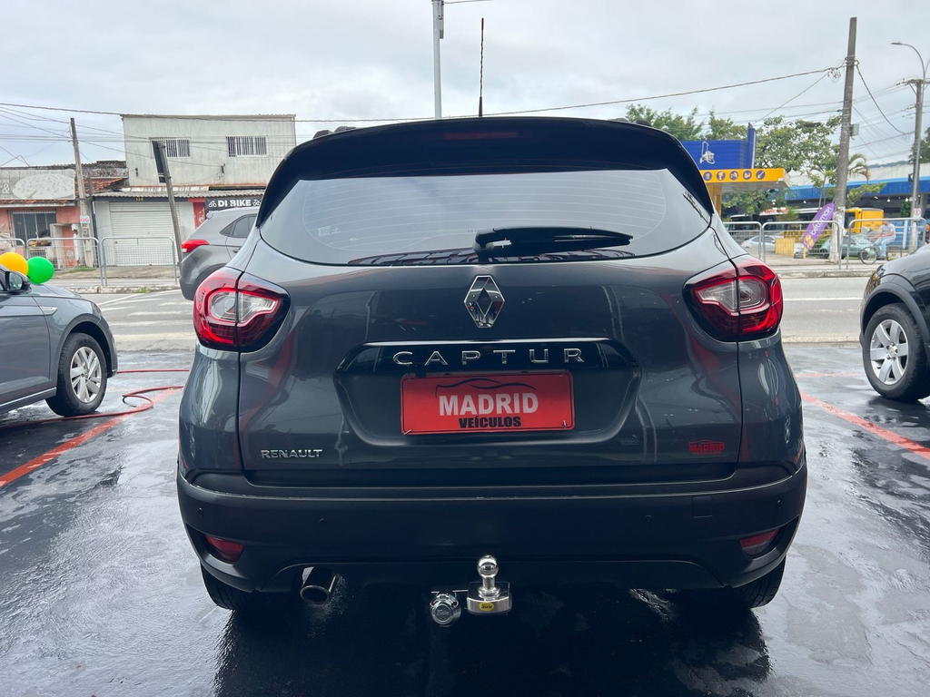 Renault Captur Cinza