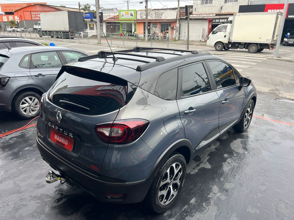 Renault Captur Cinza