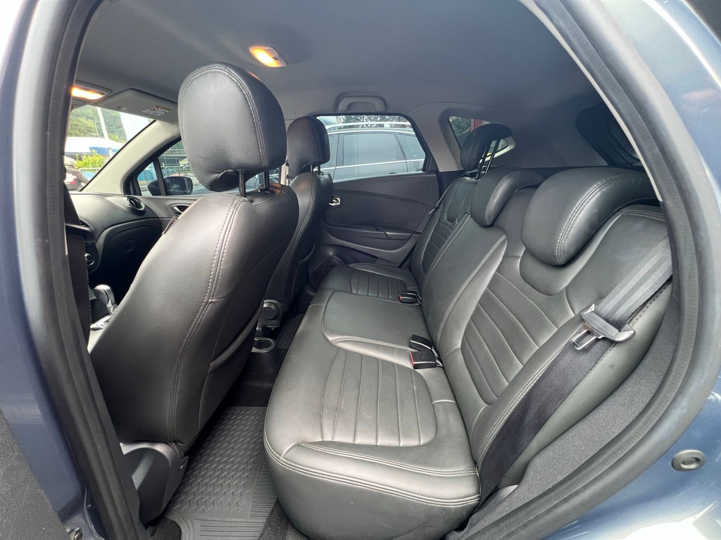 Renault Captur Cinza
