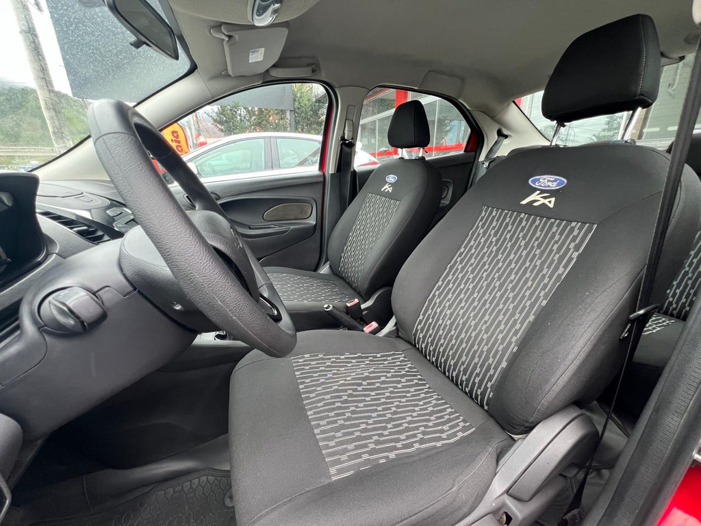 Ford Ka+ Vermelho