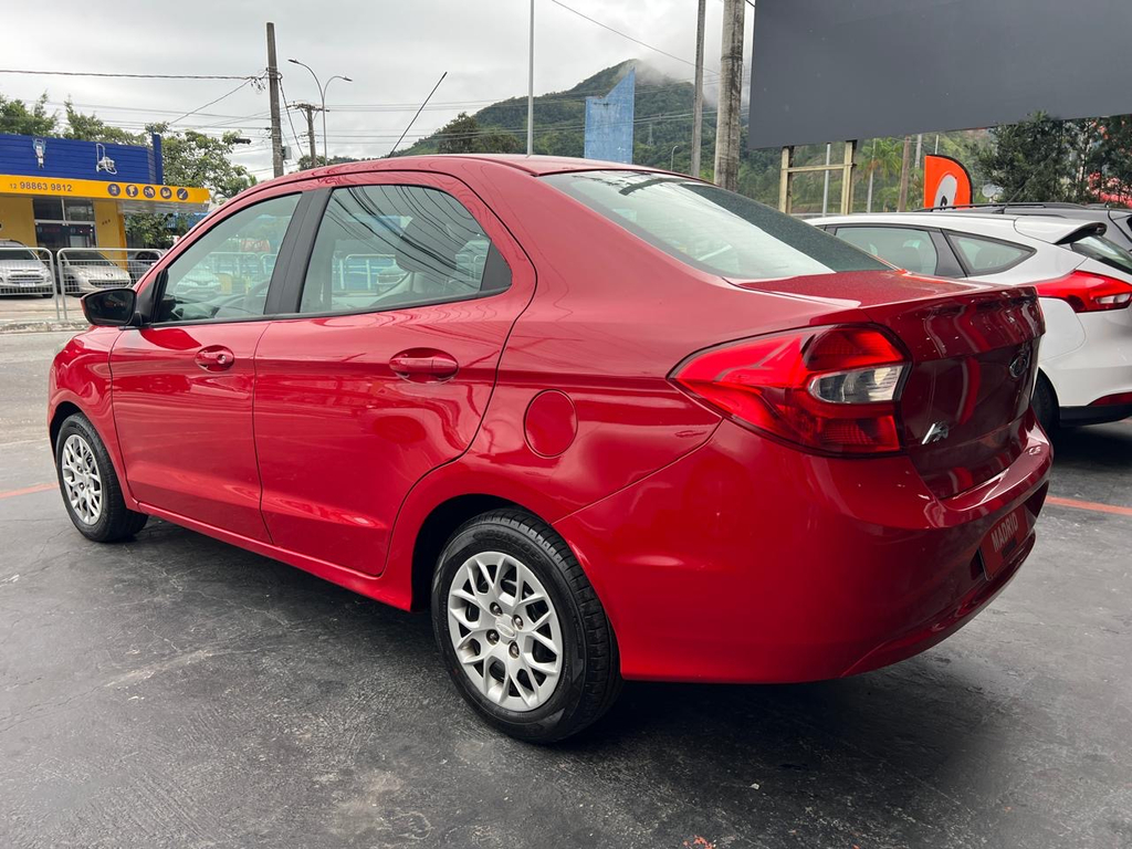 Ford Ka+ Vermelho