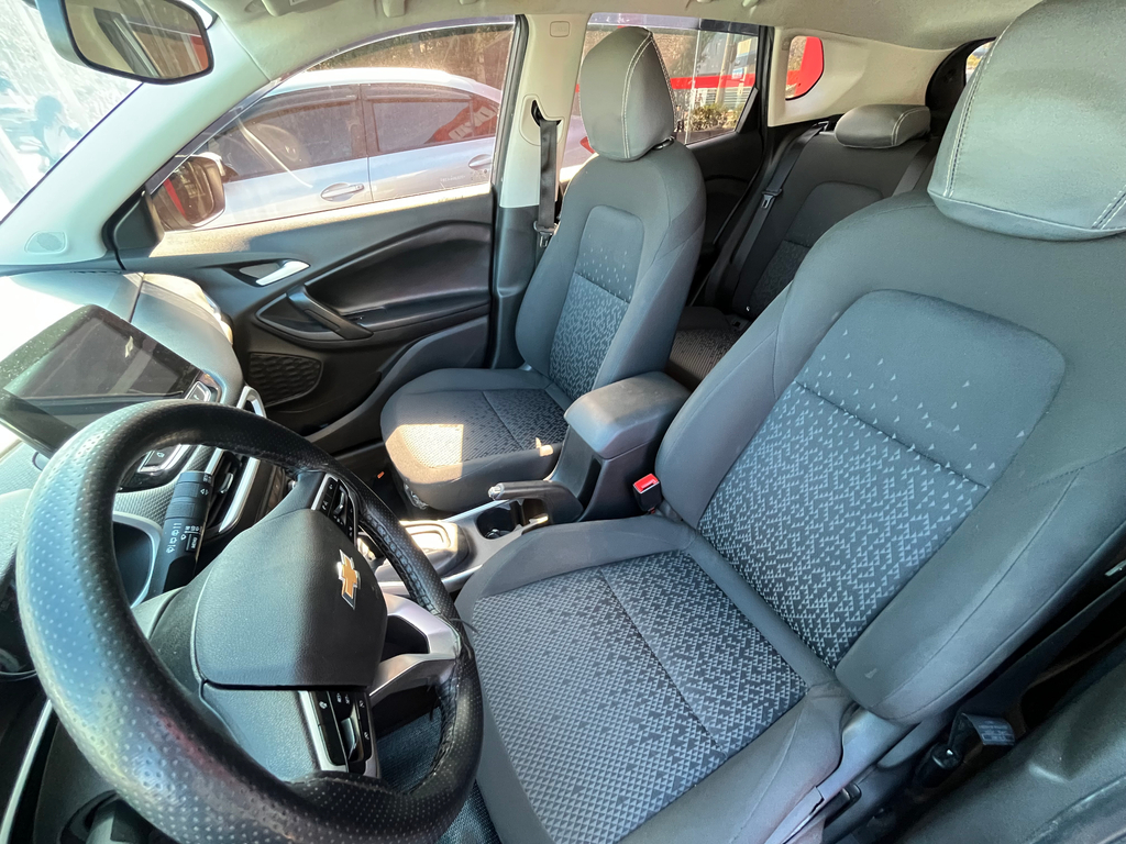 Chevrolet Tracker Cinza