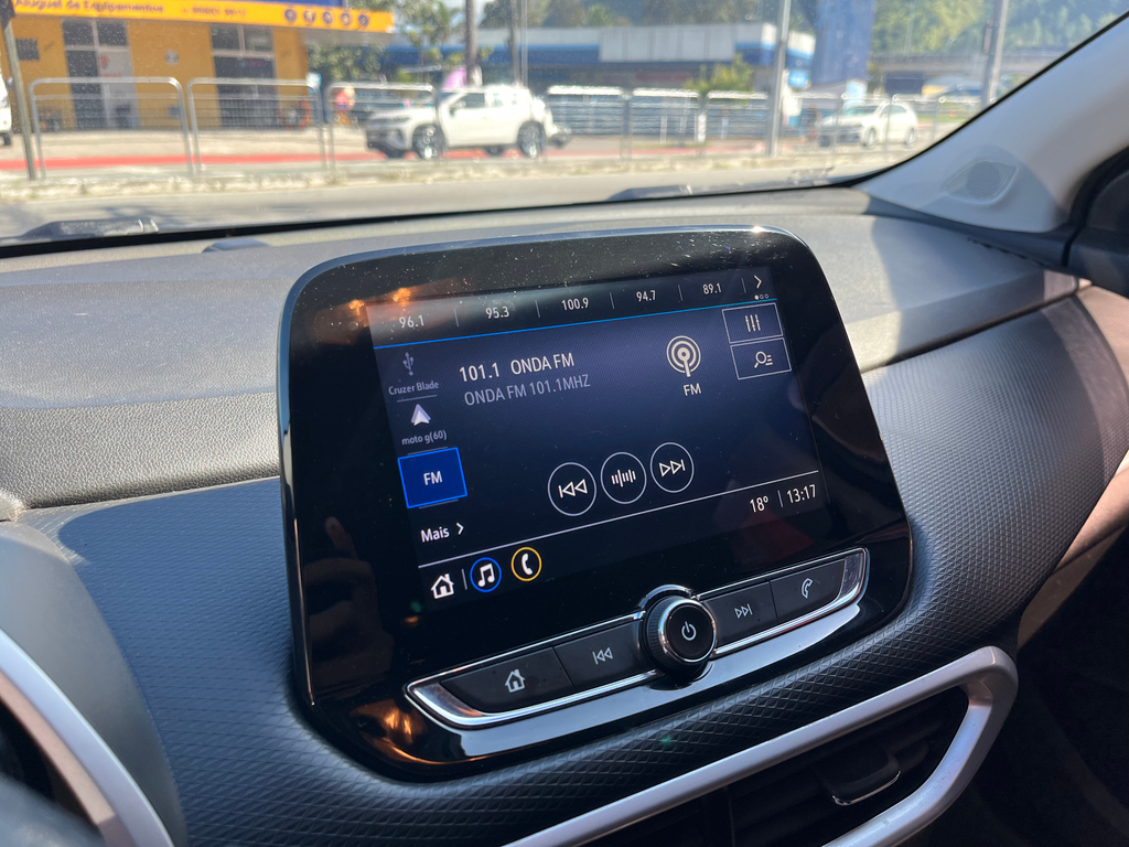 Chevrolet Tracker Cinza