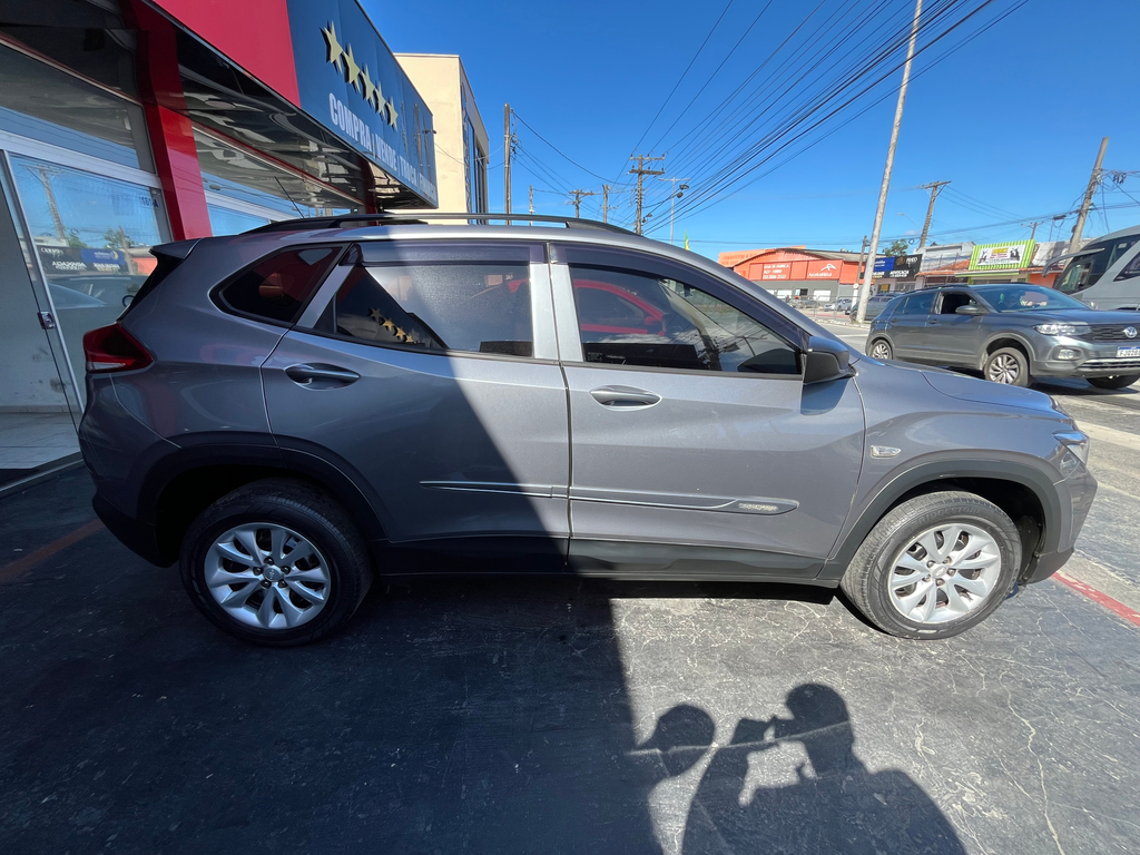 Chevrolet Tracker Cinza