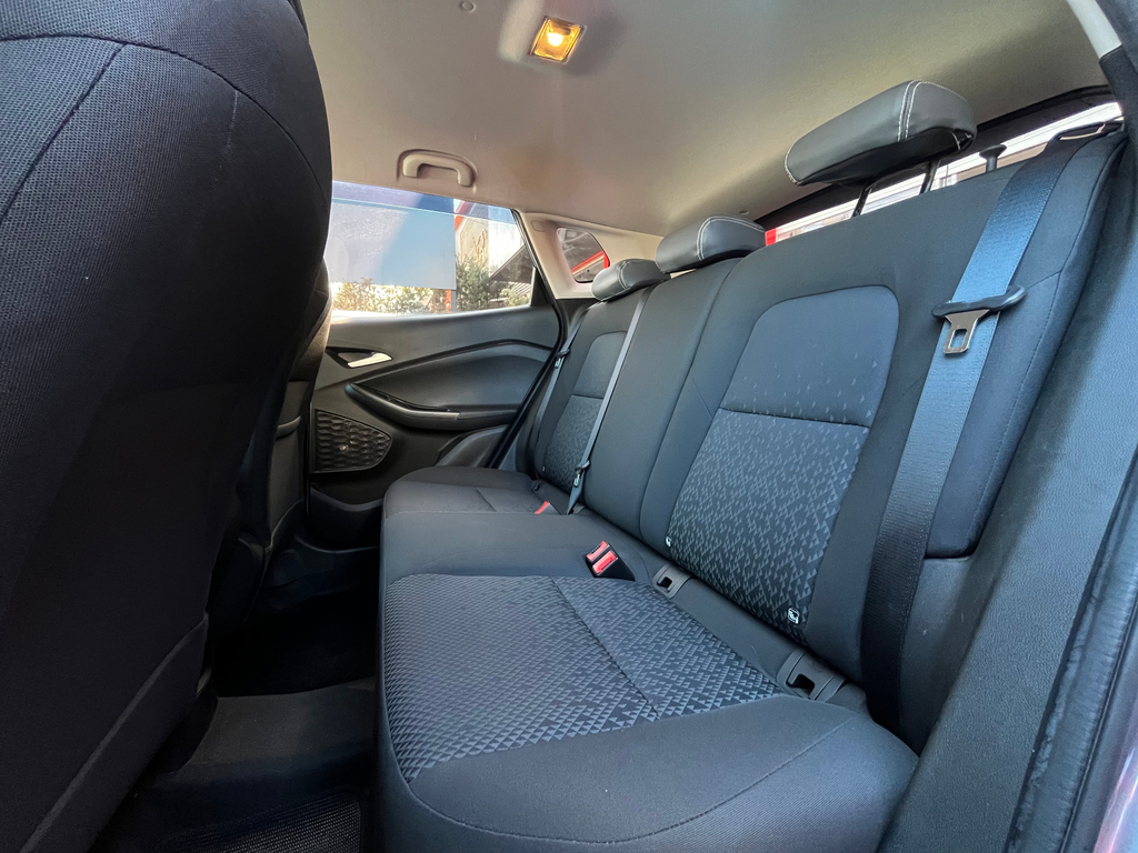 Chevrolet Tracker Cinza