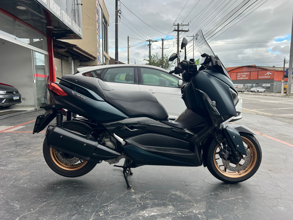 Yamaha XMAX Verde