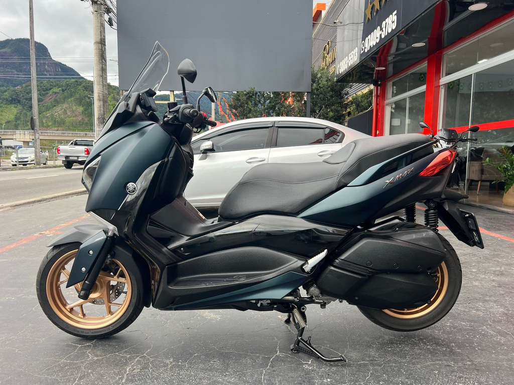 Yamaha XMAX Verde