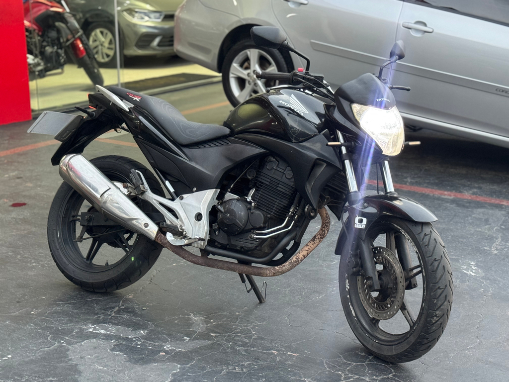 Honda CB 300R Preto