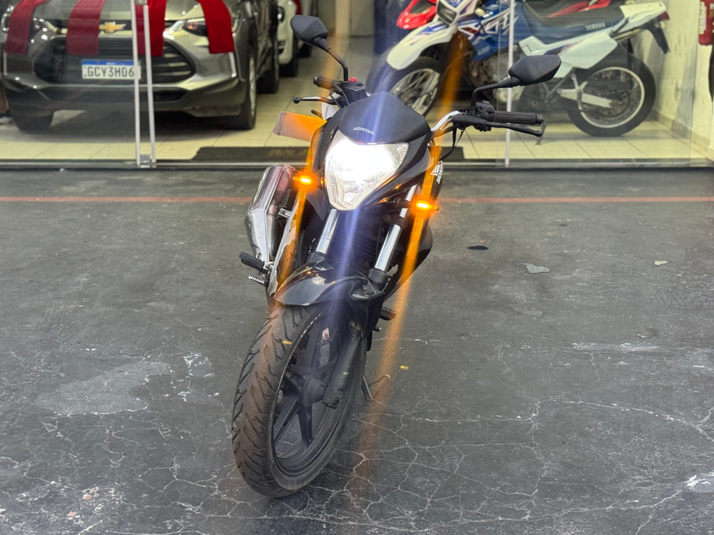 Honda CB 300R Preto