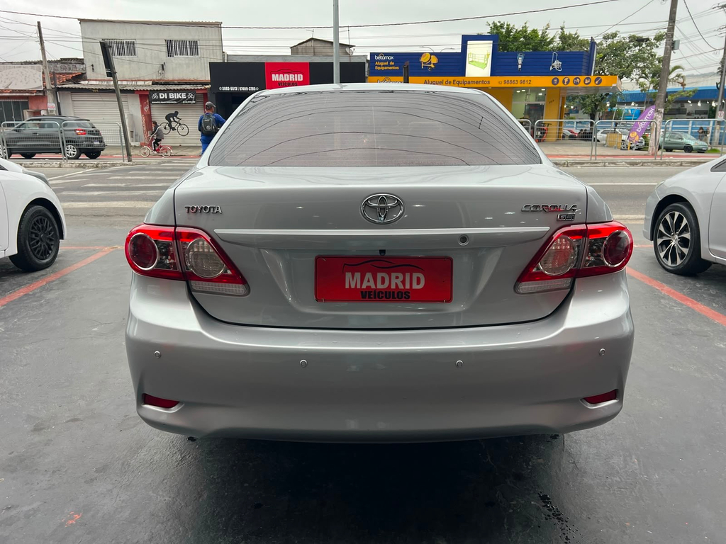 Toyota Corolla Prata