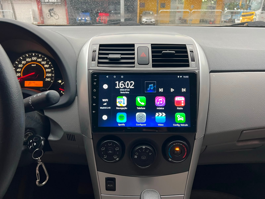Toyota Corolla Prata