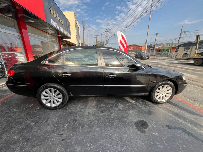 Hyundai Azera Preto