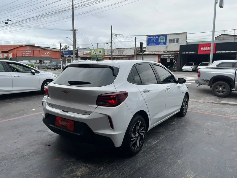Chevrolet Onix Branco