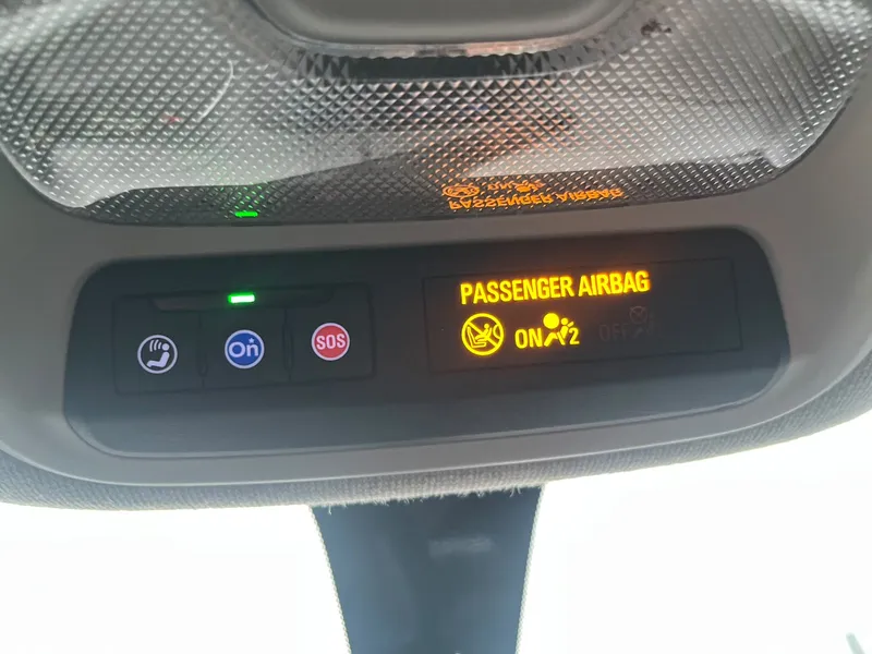 Chevrolet Onix Branco