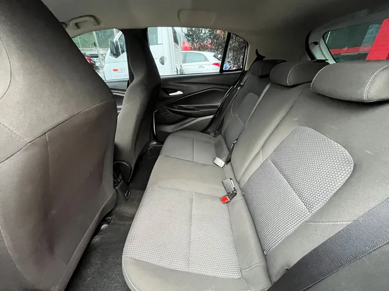 Chevrolet Onix Branco