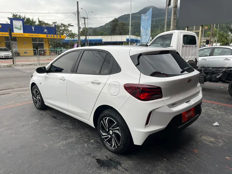 Chevrolet Onix Branco