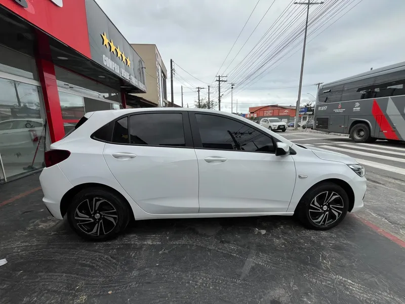 Chevrolet Onix Branco