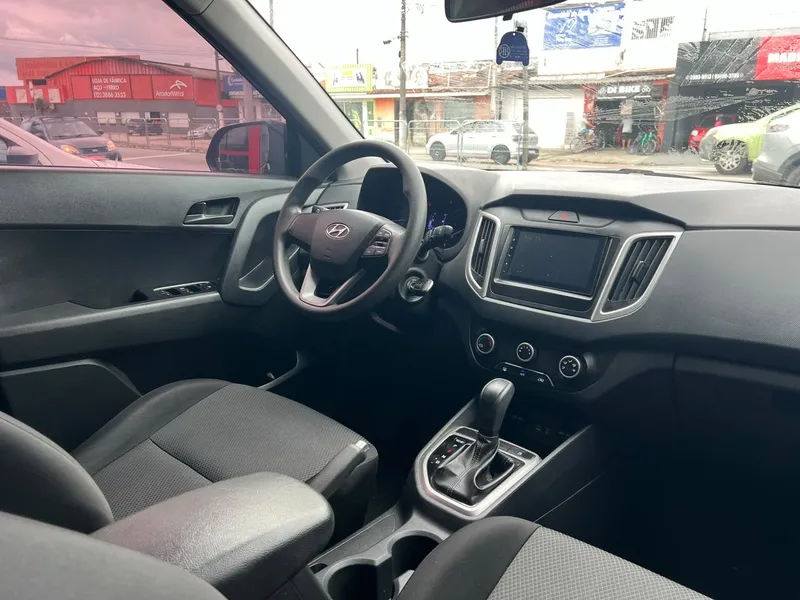 Hyundai Creta Preto