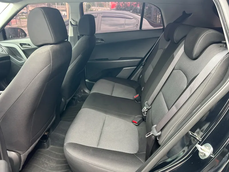 Hyundai Creta Preto