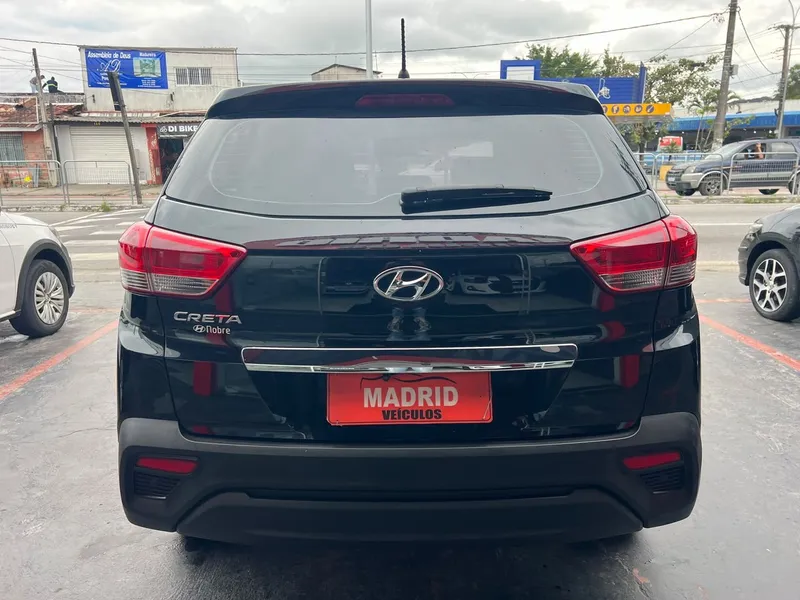 Hyundai Creta Preto