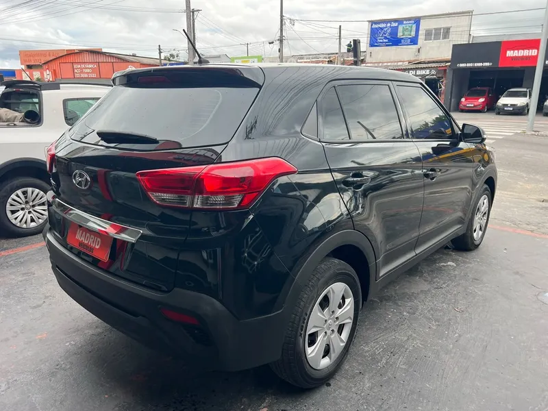Hyundai Creta Preto