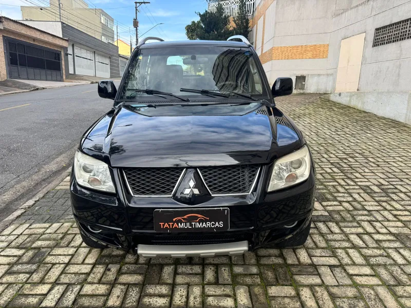 Mitsubishi Pajero TR4