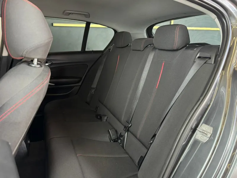 BMW Série 1 118i 1.6 Sport - foto 12
