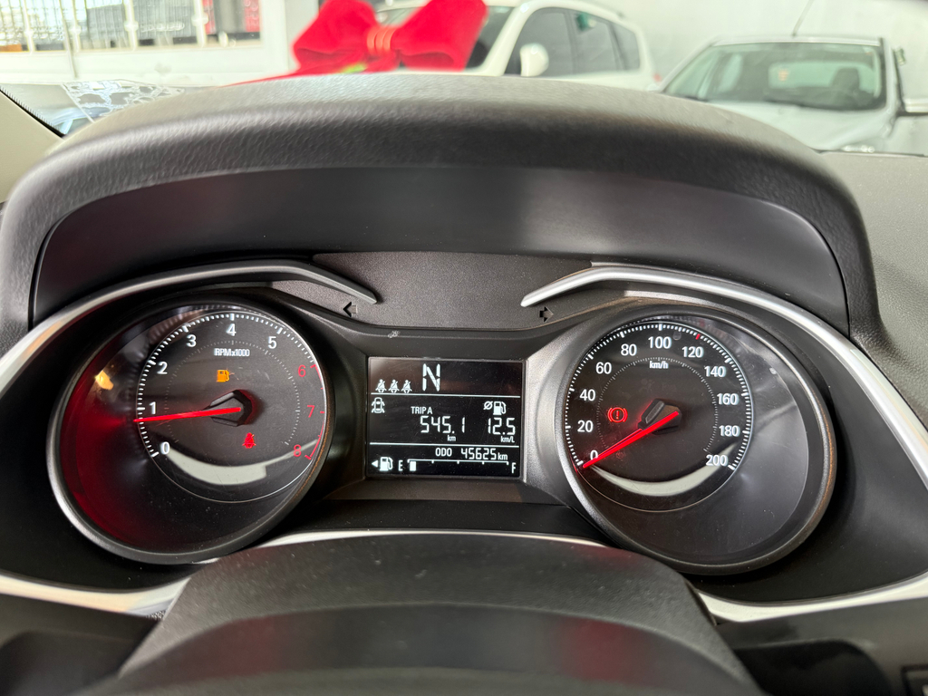 Chevrolet Onix Sedan Preto
