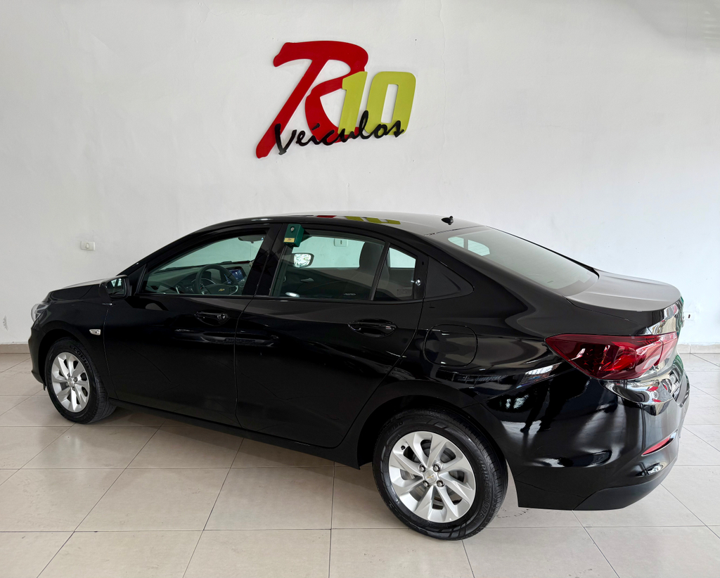 Chevrolet Onix Sedan Preto