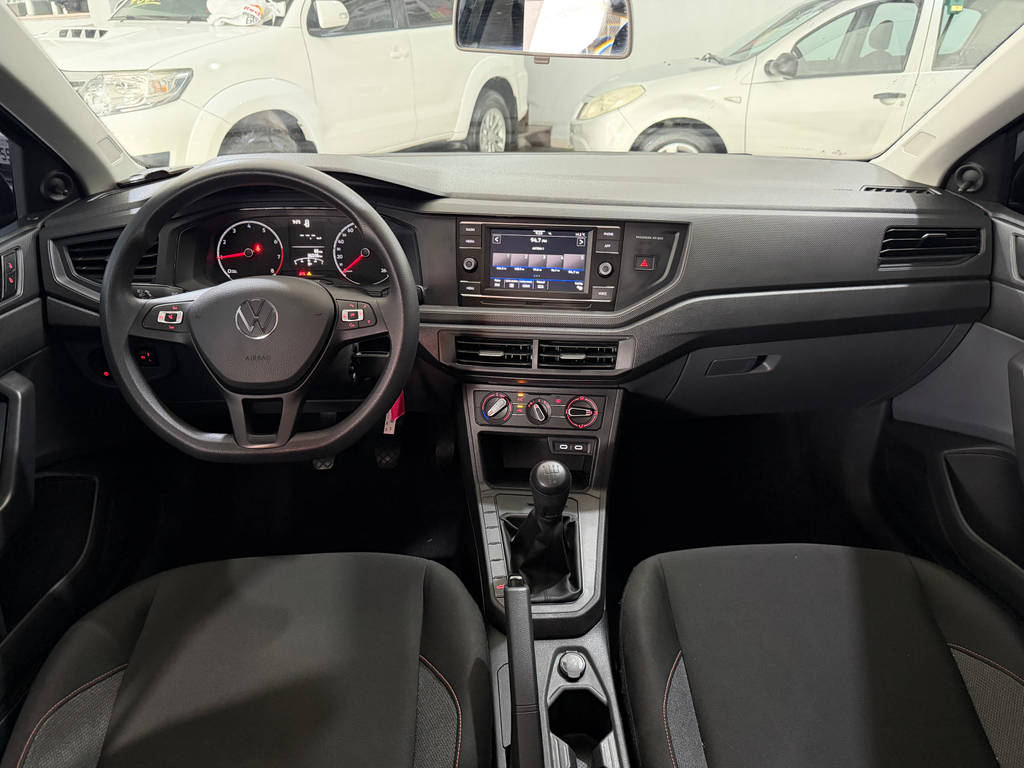 Volkswagen Polo Preto