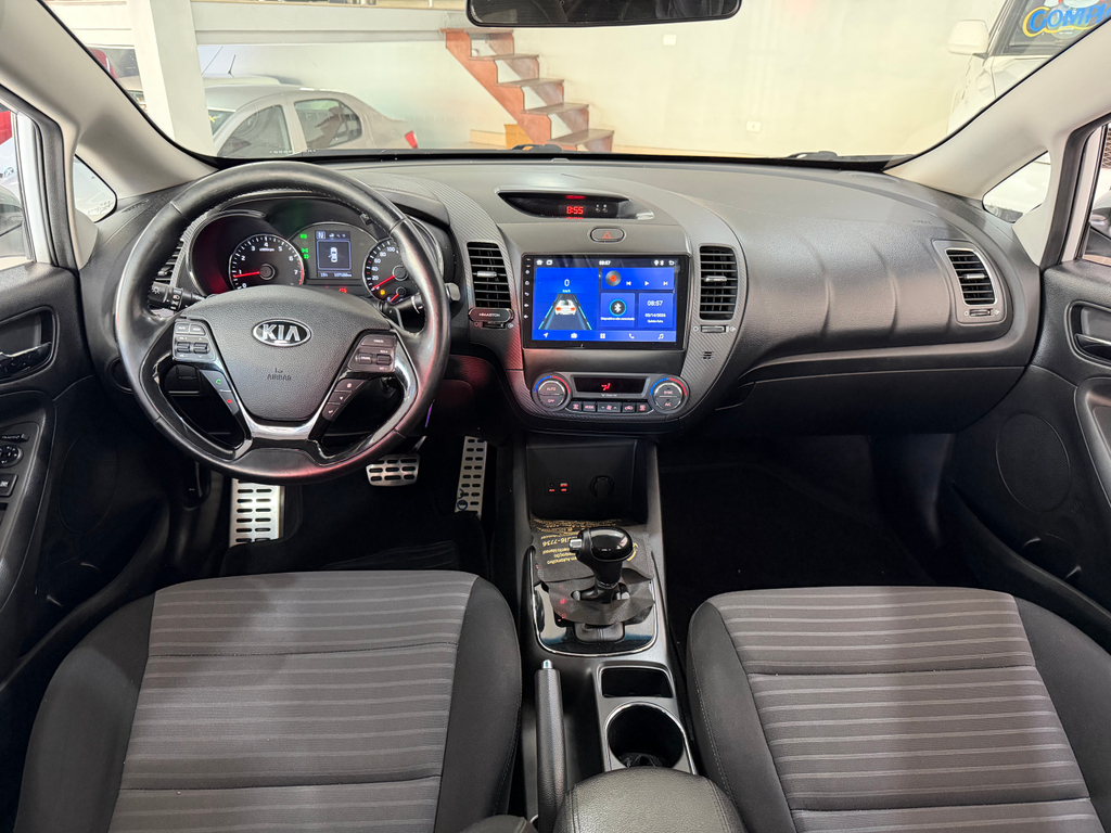 Kia Cerato Prata
