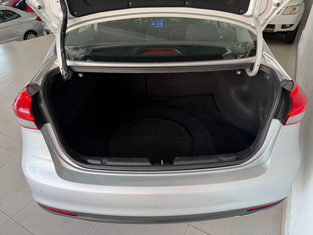 Kia Cerato Prata