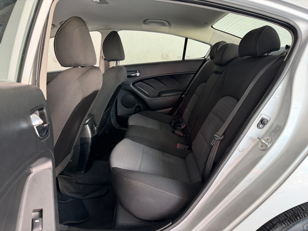 Kia Cerato Prata