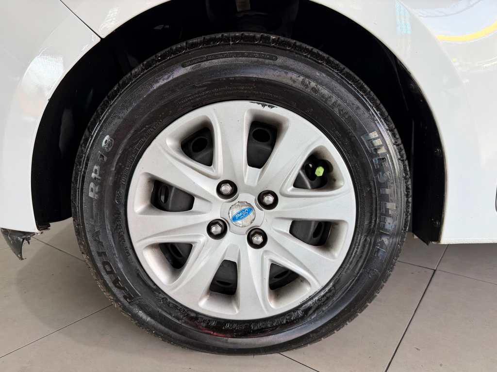 Ford Ka Hatch Branco