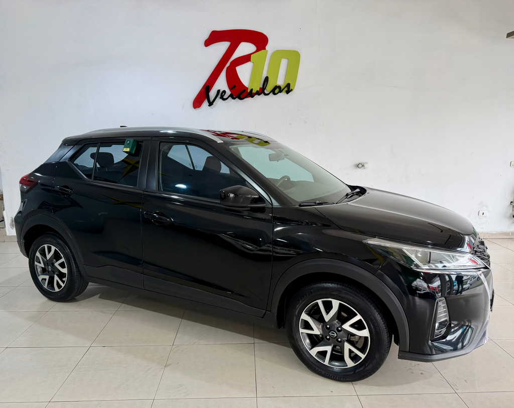 Nissan Kicks Preto