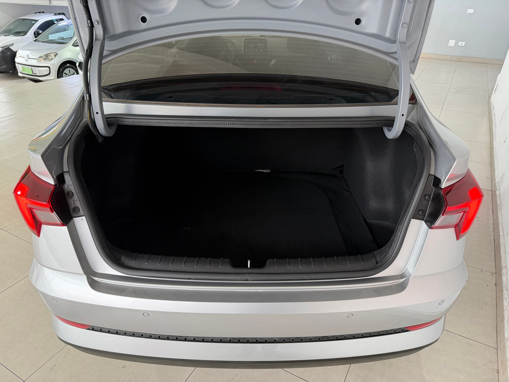 Hyundai HB20S Prata