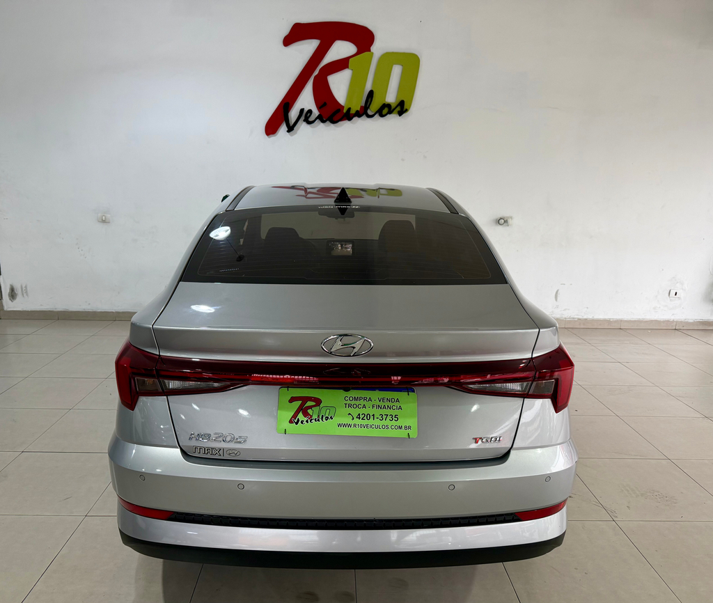 Hyundai HB20S Prata