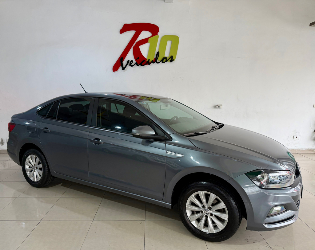 Volkswagen Virtus Cinza