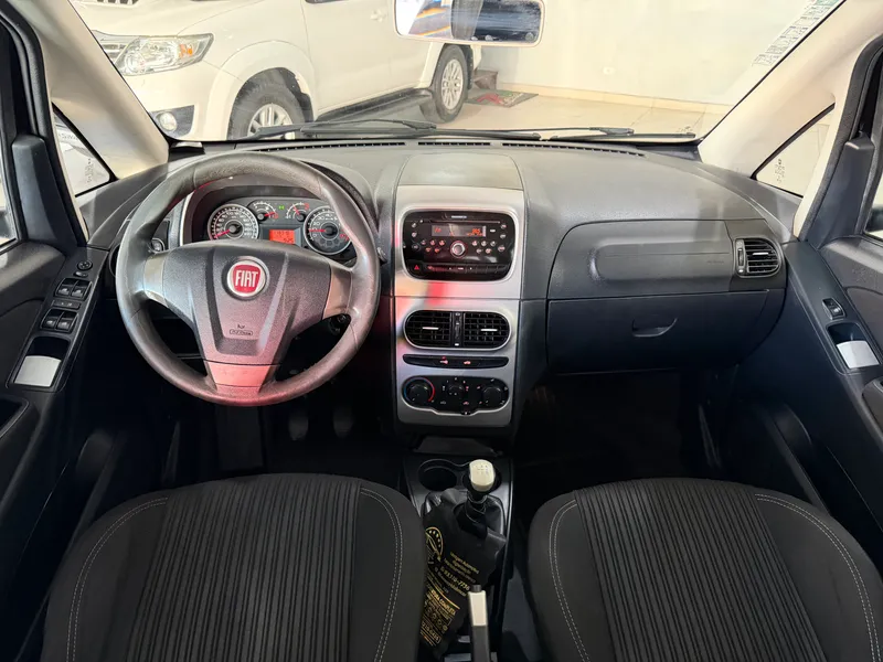 Fiat Idea Preto
