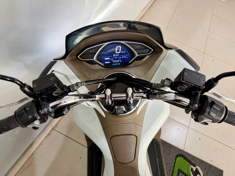 Honda PCX Branco