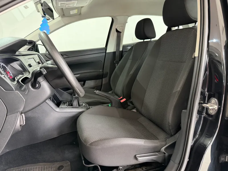 Volkswagen Polo Preto