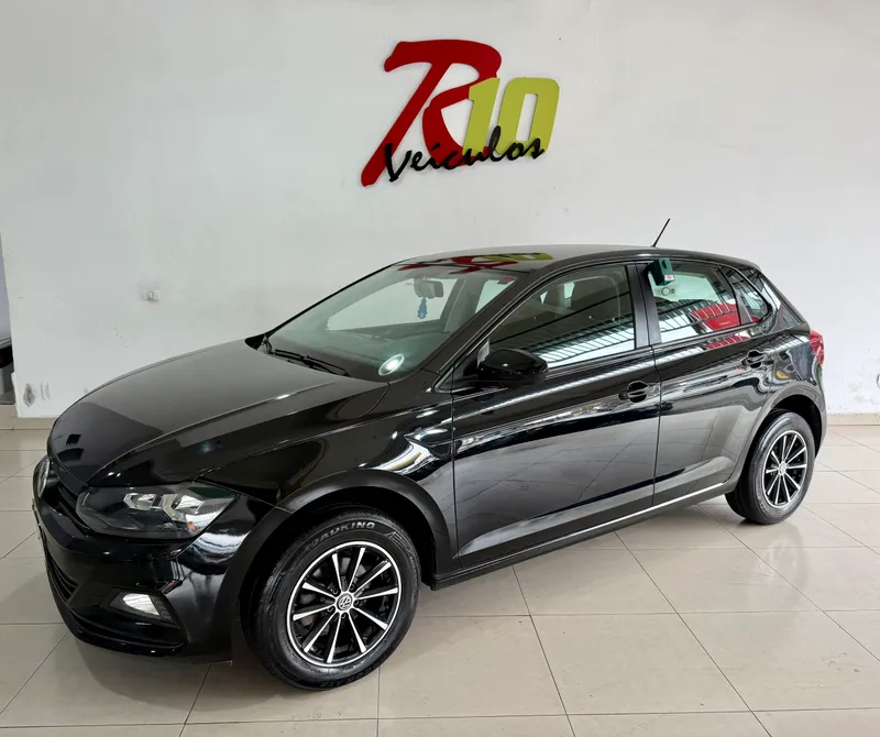Volkswagen Polo Preto