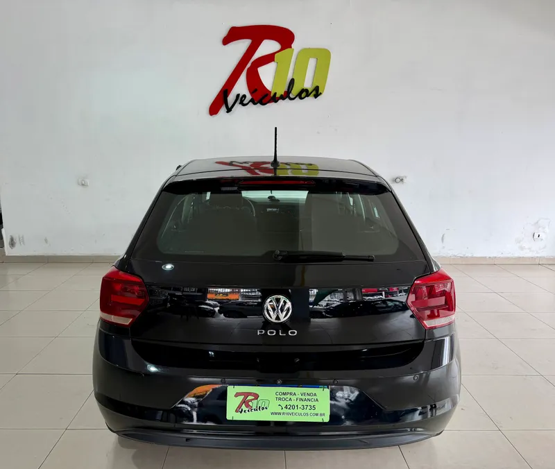 Volkswagen Polo Preto
