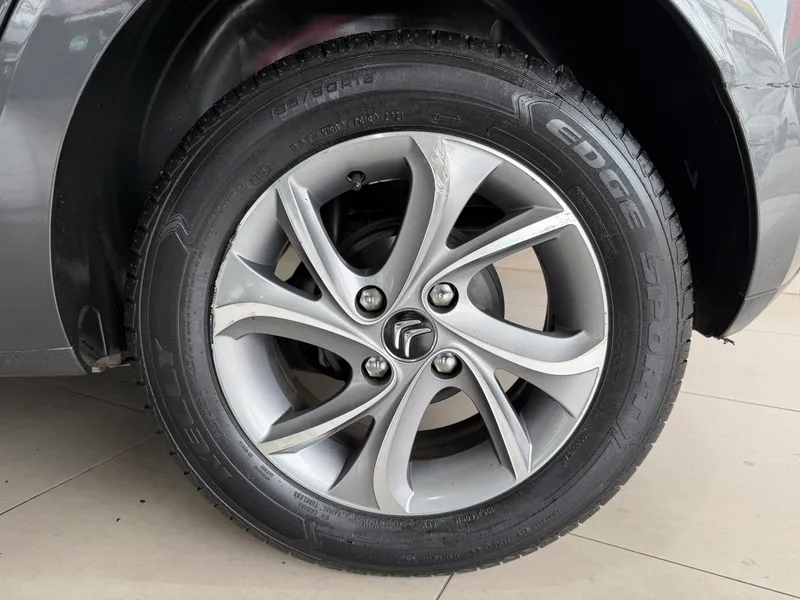 Citroen C3 Cinza