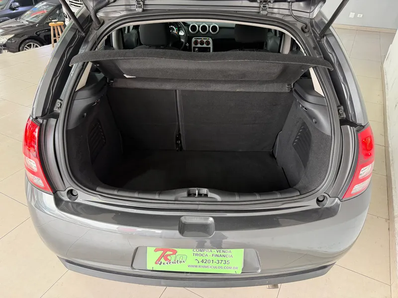 Citroen C3 Cinza