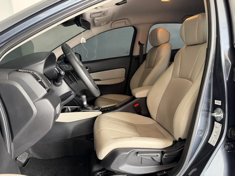 Honda City Cinza