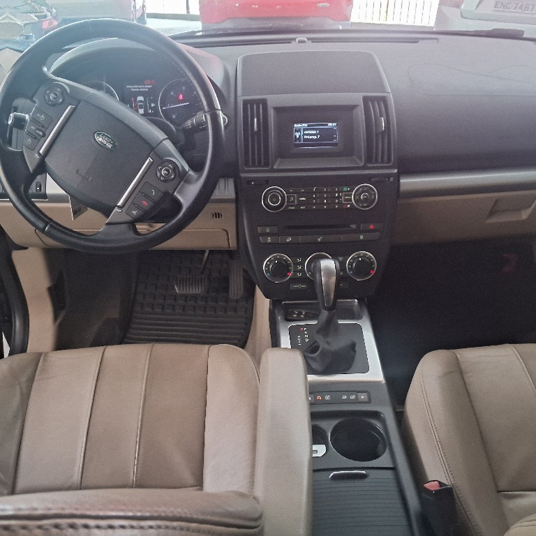 Land Rover Freelander 2 Preto